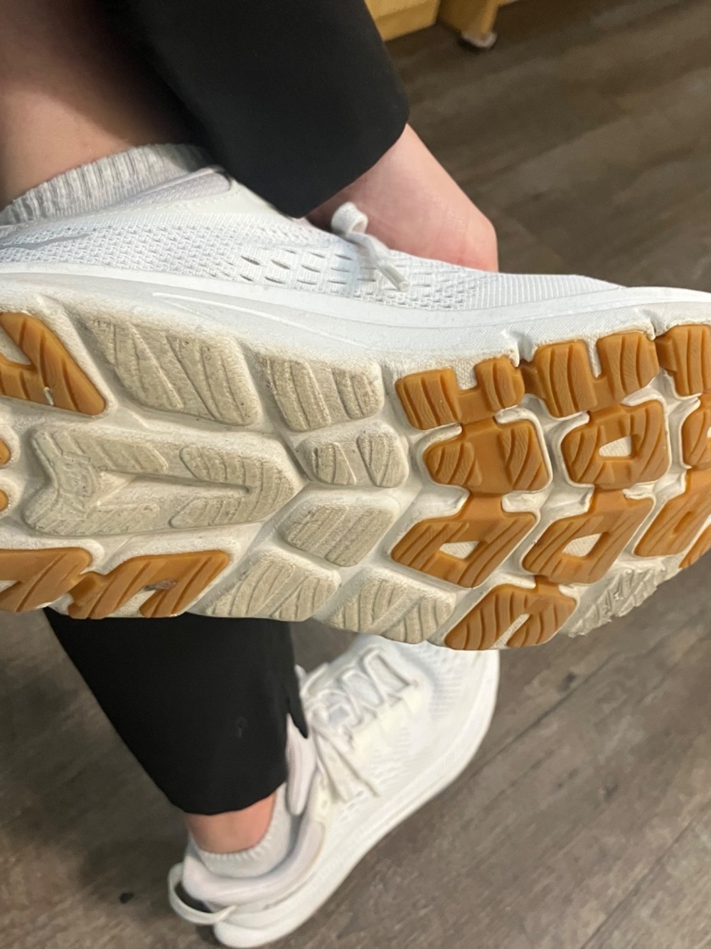 Women’s HOKAS Kawana White Sneakers Size 6/6.5B - Picture 10 of 10